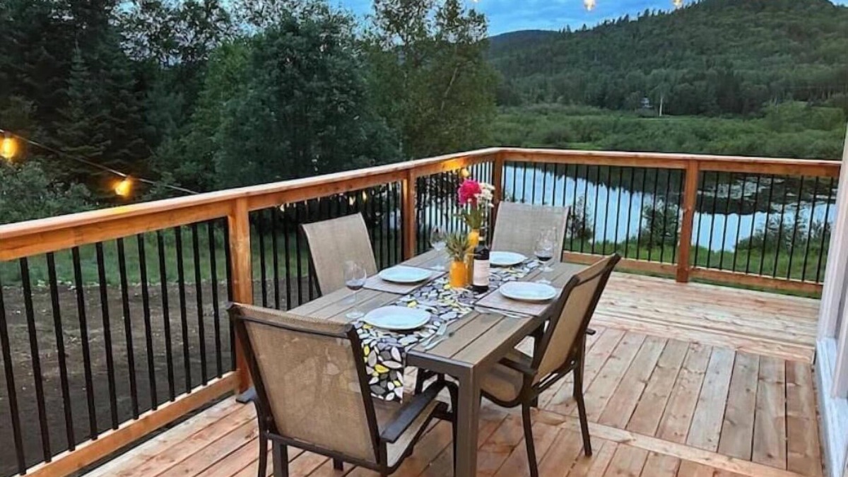 Matawinie Regional County Municipality Ski Chalet | Relaxing chalet in the heart of nature: lake, river, mountains and forest