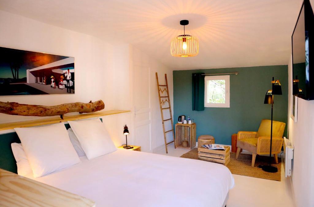 Saint-Hilaire-de-Loulay Bed & Breakfast | Relais de Chasse la Chaignaie