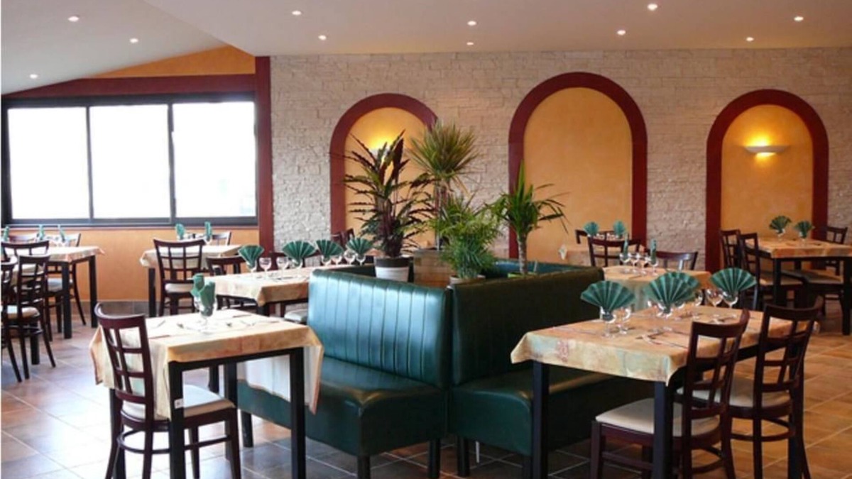 Parnac Hotel | Relais des Cinq Routes