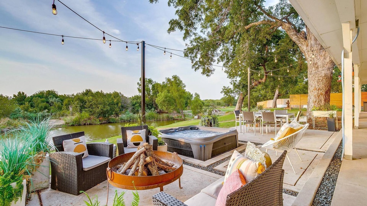 Dennis House | Relax and Connect w/Premiere Lakefront Amenities - Kayaking, Mini Golf, Hot Tub