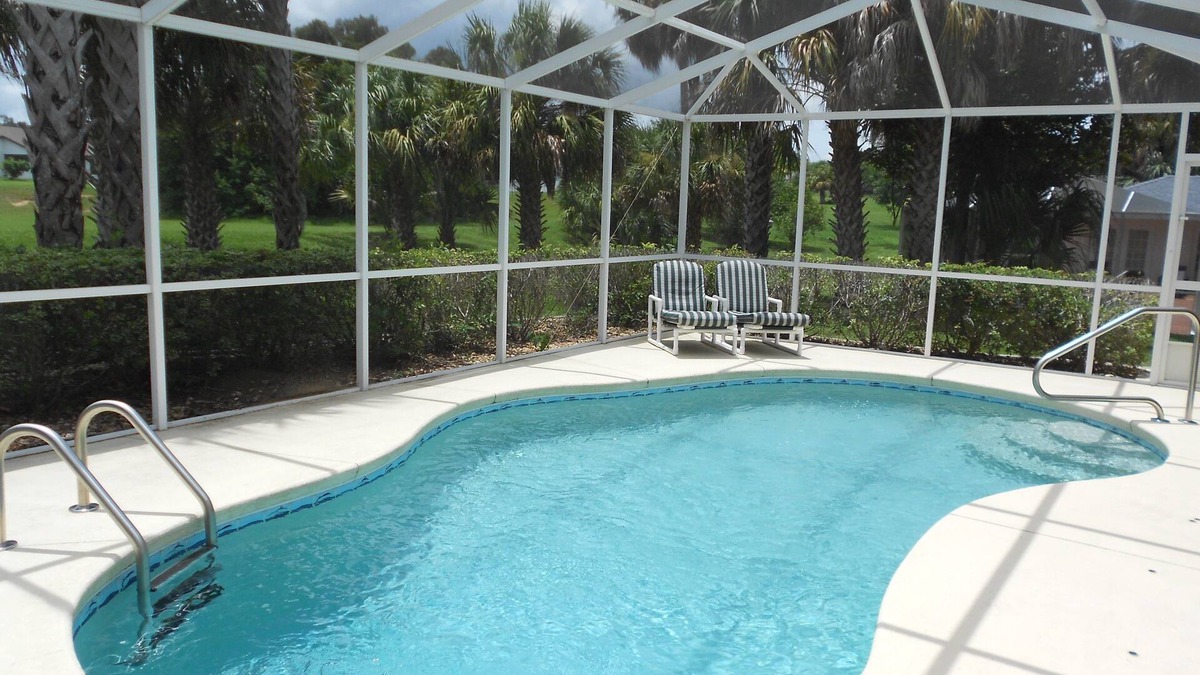 Hernando House | Relax and Enjoy the Sunny Florida in Villa Valk by RedAwning