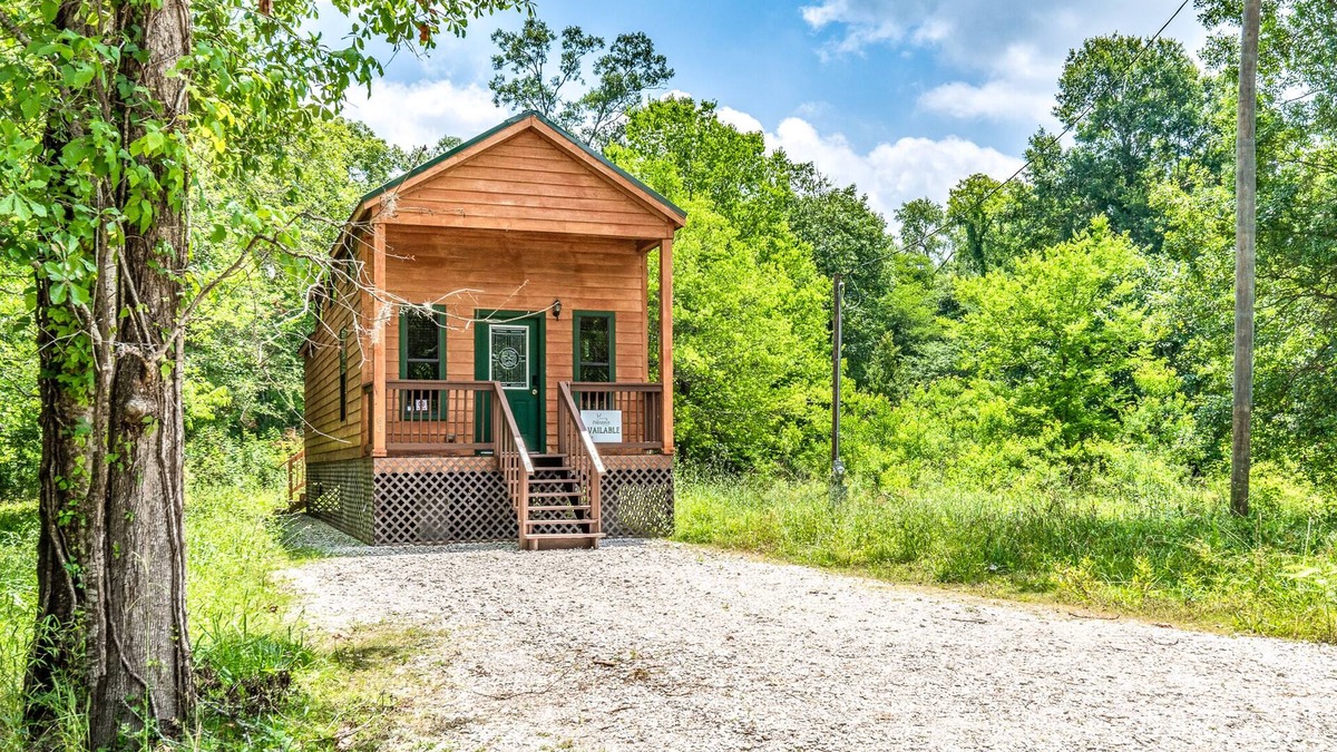 Cleveland Cabin | Relax and Enjoy Tiny Home - 63 Park