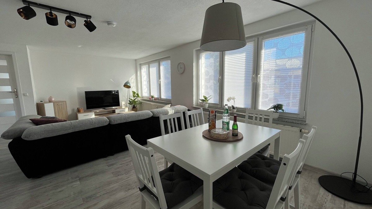 Pulsnitz Apartment | ‘Relax and feel good: Wohnperle Carre Charlott 5 in Pulsnitz!’