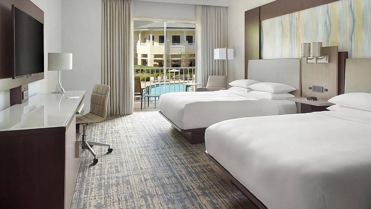 Stone Mountain Hotel | Relax and Recharge! Pool View Unit Near Summit Skyride! Parking, Pets Allowed!