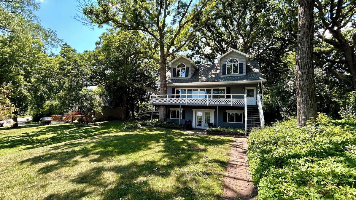 Wonder Lake House | Relax and recharge! Charming lake view house in quaint Wonder Lake, IL!