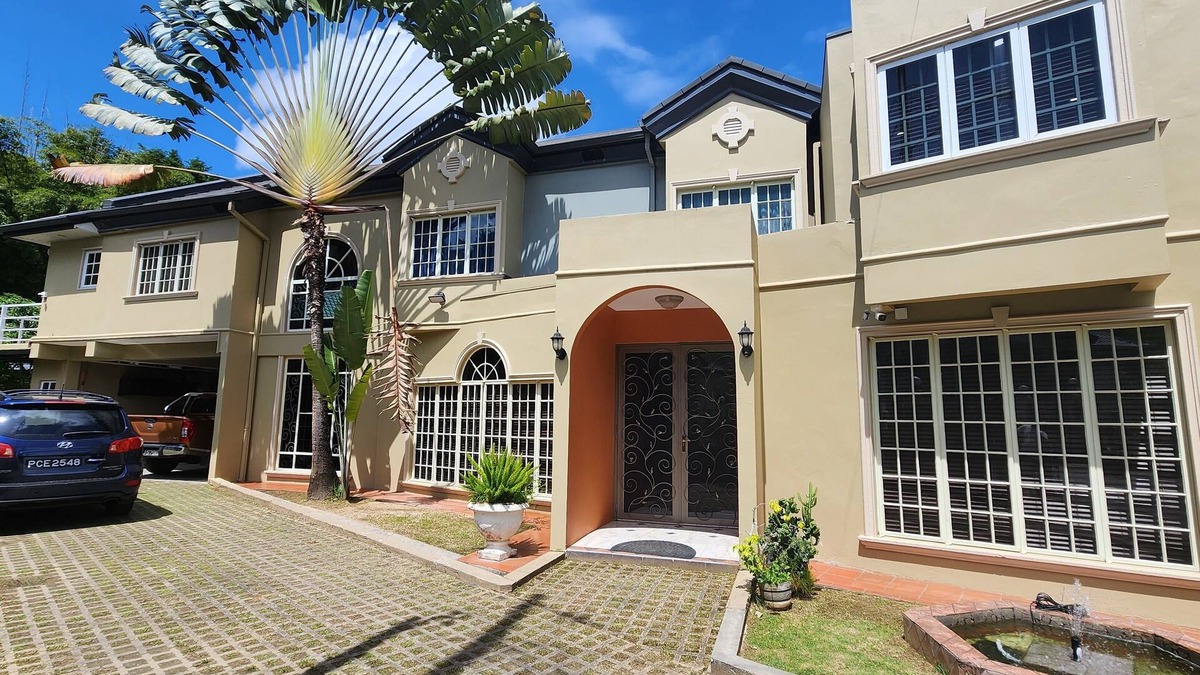 Maracas House | Relax and rejuvenate in a Rain Forest environment
