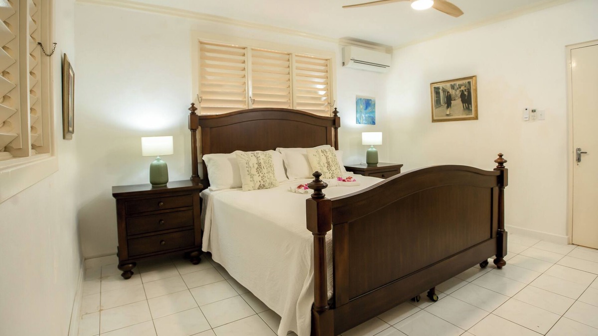 Silver Sands Villa | Relax and unwind at Casa Del Compadre in tranquil Silver Sands, Jamaica