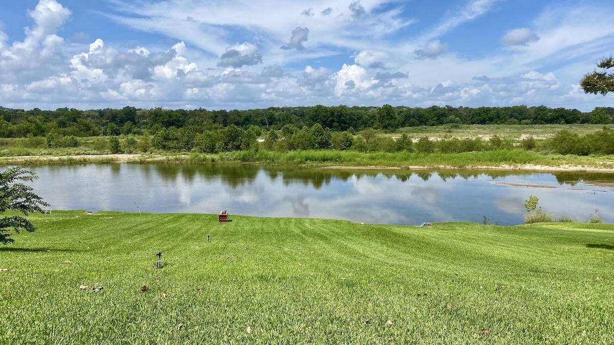 Kingsland House | Relax and Unwind at our Quiet LBJ Llano River Fishing Retreat - Dogs Welcome too
