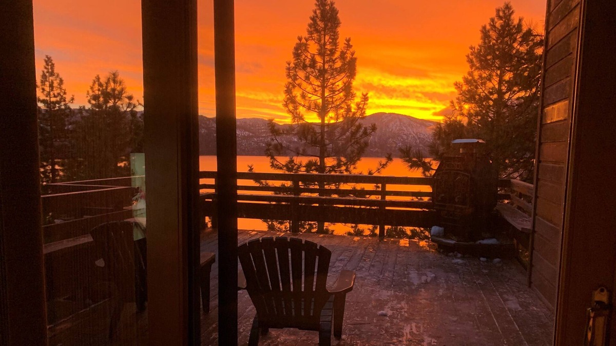 Crystal Bay House | Relax and Unwind at The Blue View