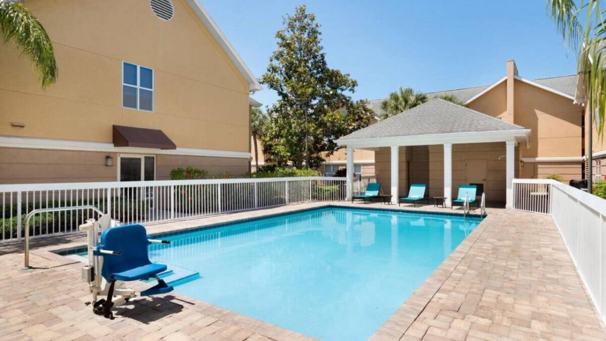 Feather Sound Hotel | Relax and Unwind in Clearwater! Swimming Pool, Free Breakfast, Full Kitchen!