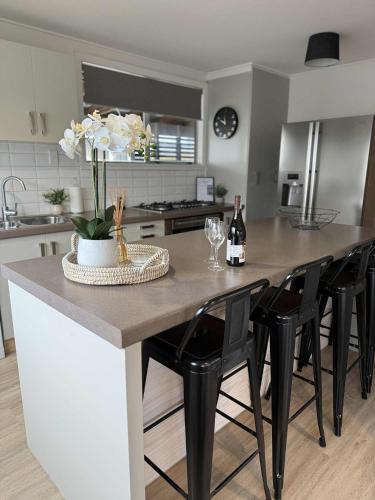 Twizel House | Relax at Jollie-Cozy 3-Bedroom Home, Central Twizel