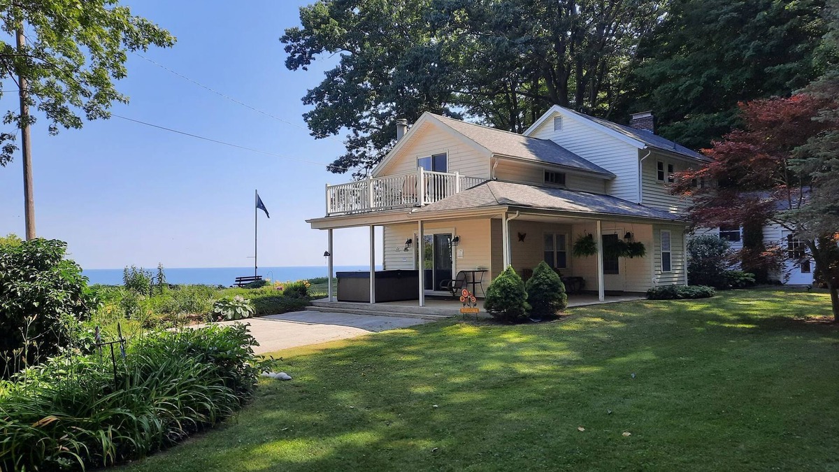 North Kingsville House | Relax at The Cliffside Getaway!