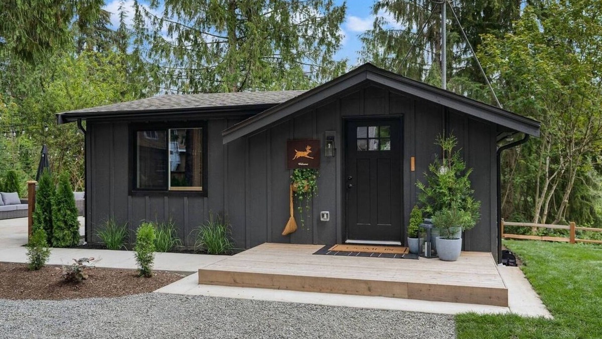 Jordan Road-Canyon Creek Cabin | Relax at this Peaceful 1 Bedroom Cabin in Granite Falls