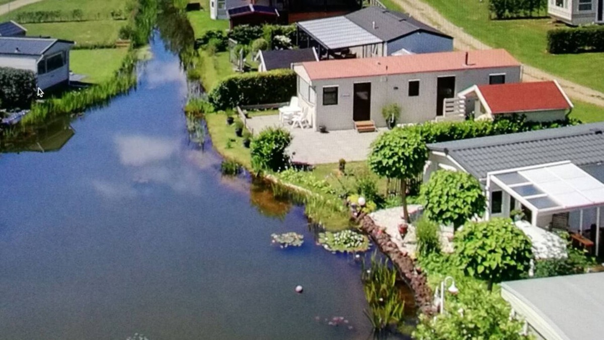 Balkbrug House | Relax at your own pond - Giethoorn within driving distance