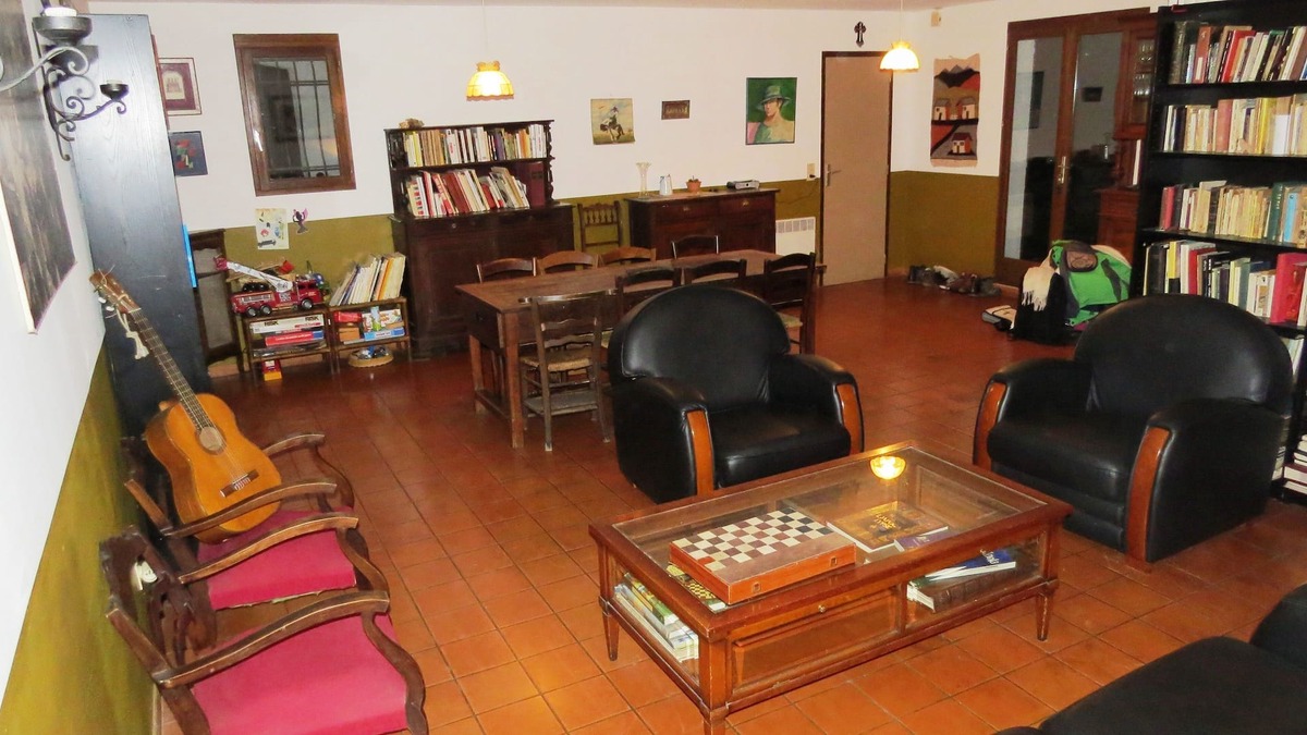 Montredon-Labessonnie House | Relax beside the Agout: boat ride, swimming, fishing and cultivation