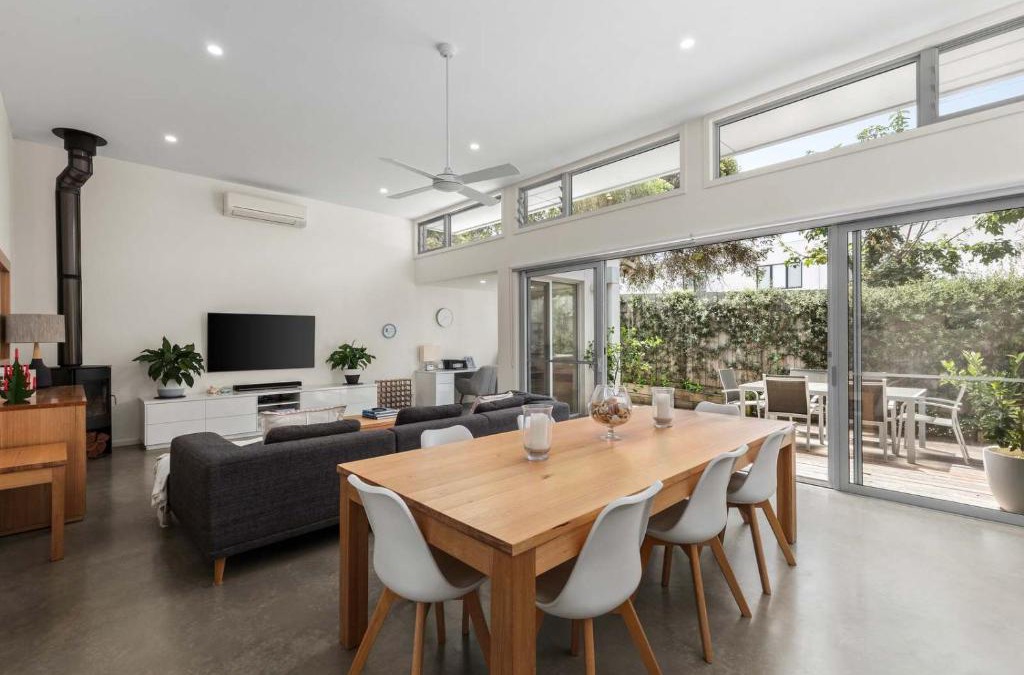 Barwon Heads House | Relax by the River Barwon Heads Coastal Escape