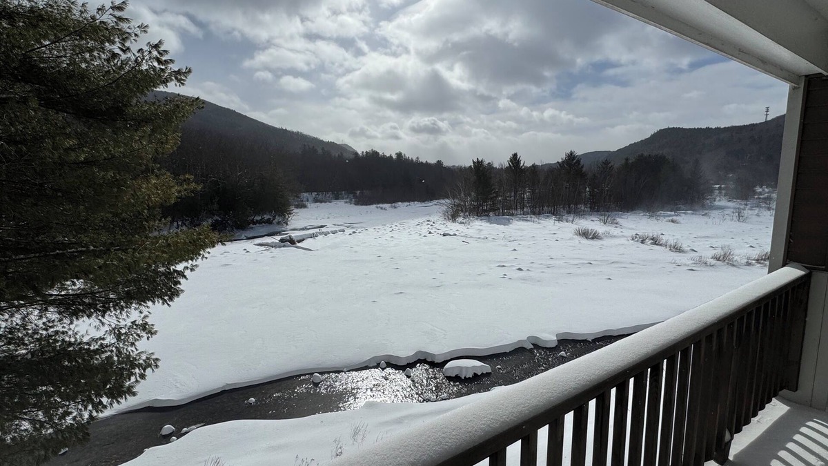 North Woodstock Condo | Relax by the River minutes from Loon Resort in the heart of the White Mountains