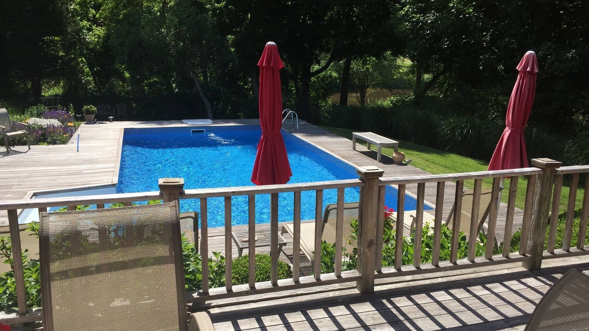 The Heights House | Relax By The Pool, Or Walk To The Beach And Restaurants