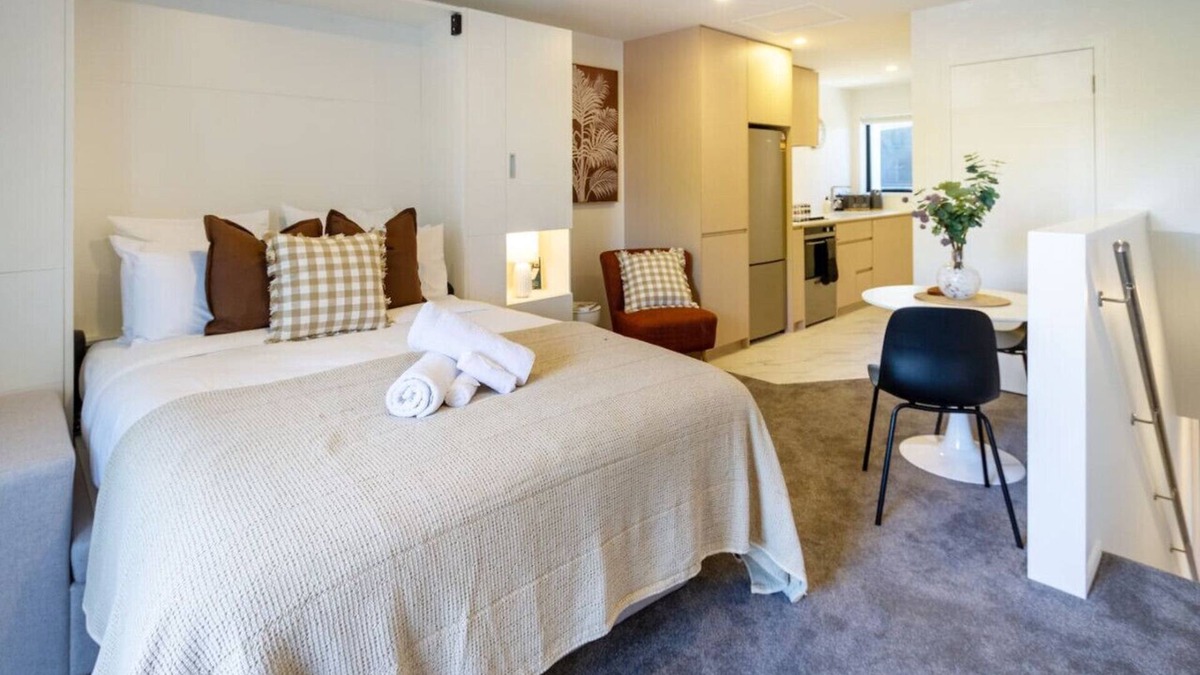 Christchurch City Centre Apartment | Relax Central City Studio South City Mall