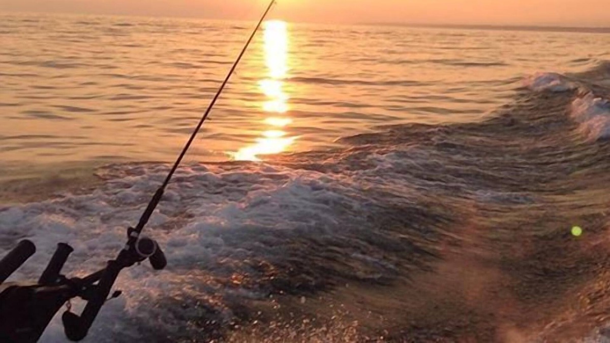 North East House | Relax Enjoy Fall & Sunsets @ Cozy Home ON Lake 3BR2BA Close to Wineries Fishing