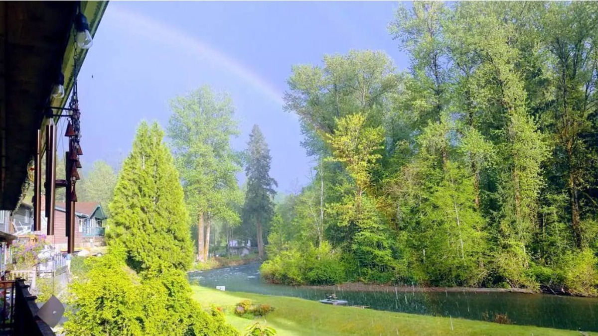 Hobart House | Relax & Explore the PNW