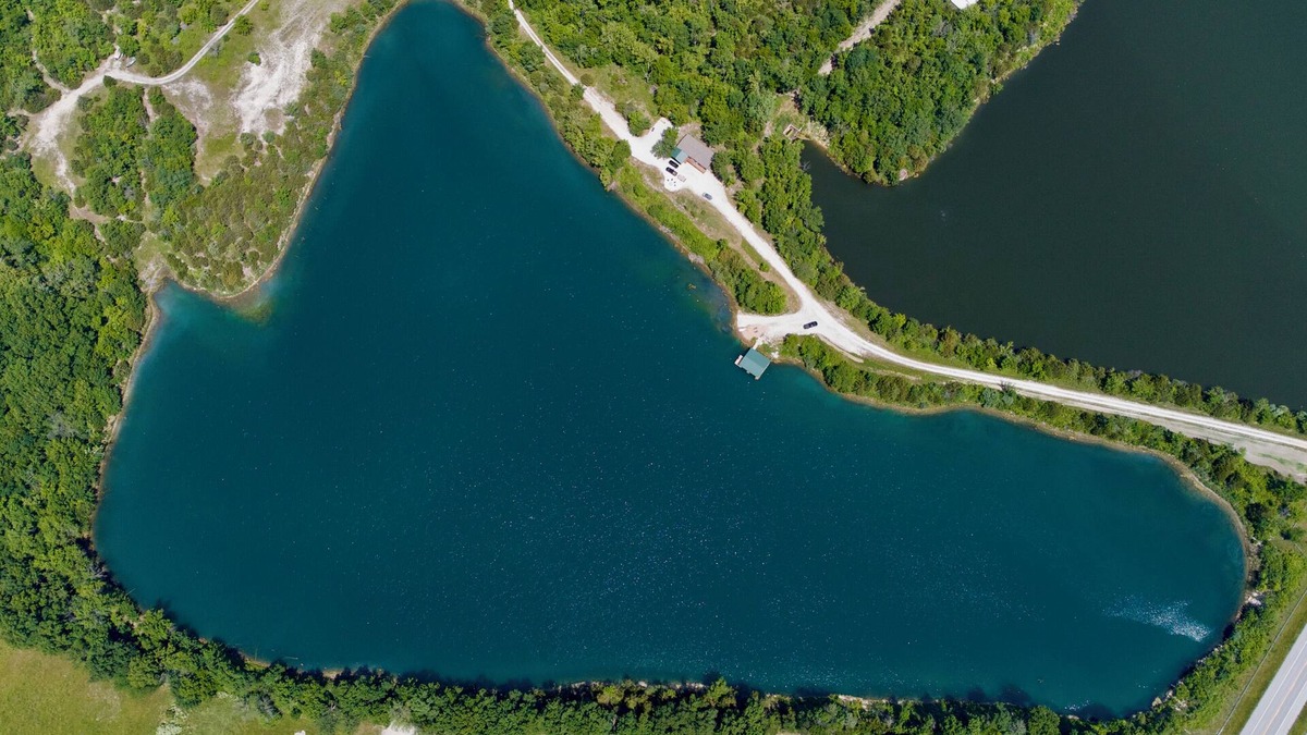 Mexico Other | Relax fish/play: Pvt 25-acre clear Blue Lake w/home that sleeps 10 comfortably.
