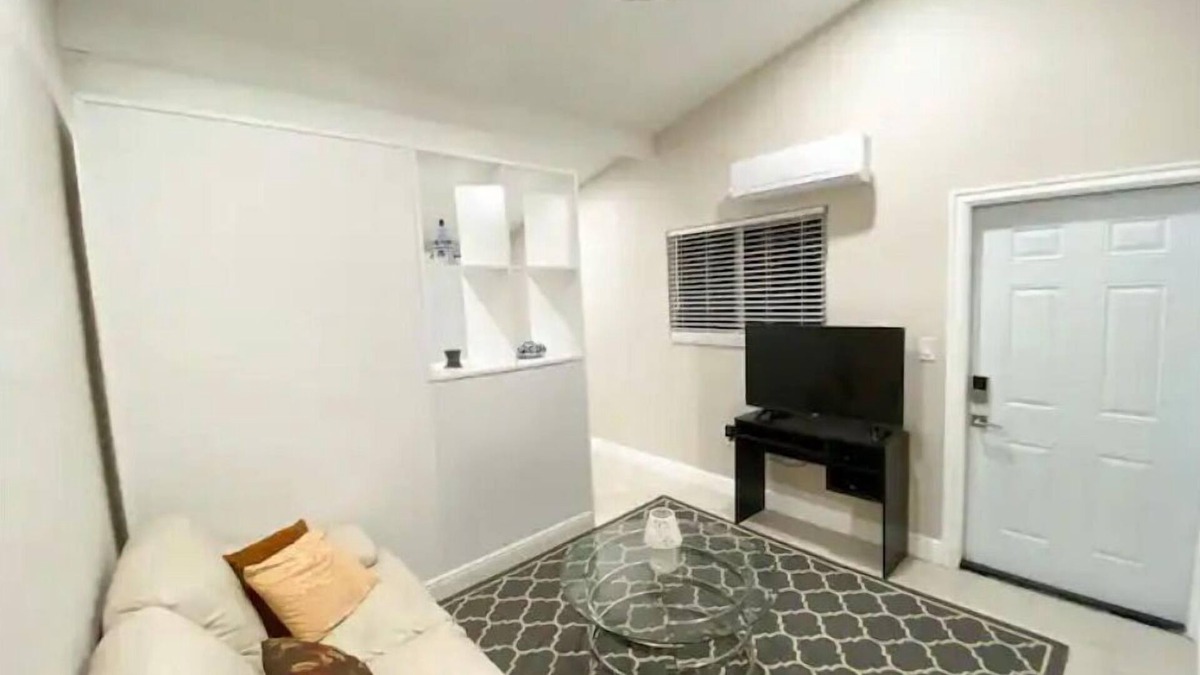 Sunset Apartment | RELAX & GET AWAY. CLOSE TO BEACHES AND AIRPORT