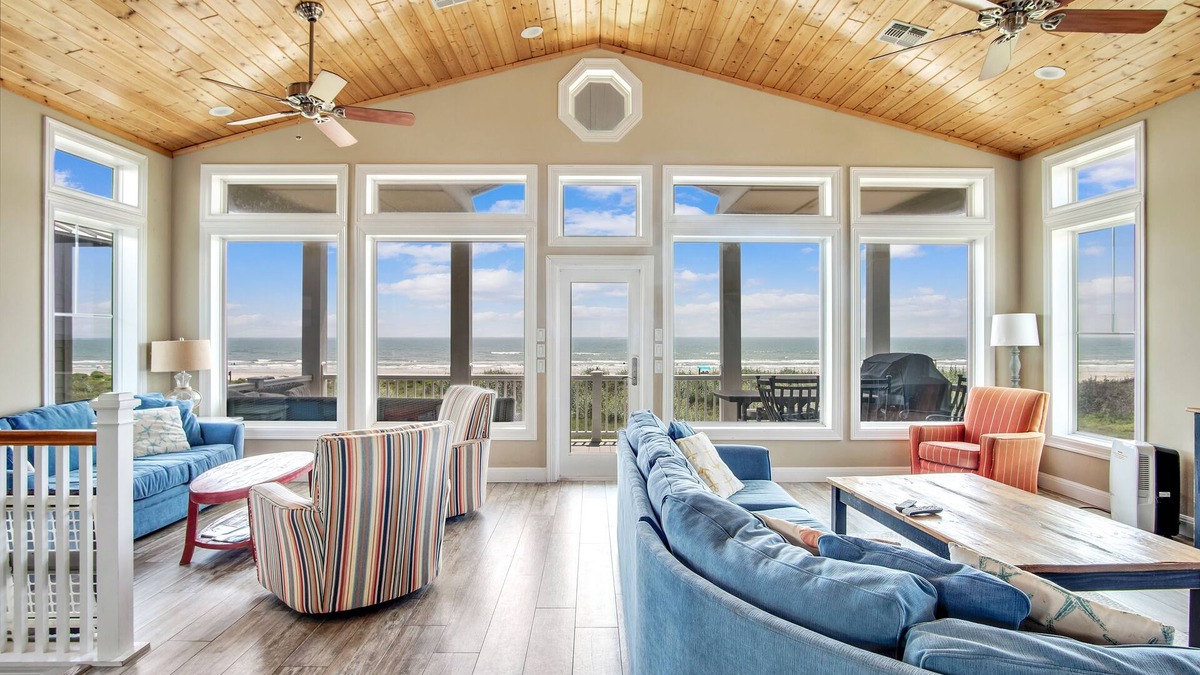 Port Aransas House | Relax in a Beautiful 6-Bedroom Beachfront Home with Panoramic Beach/Ocean Views