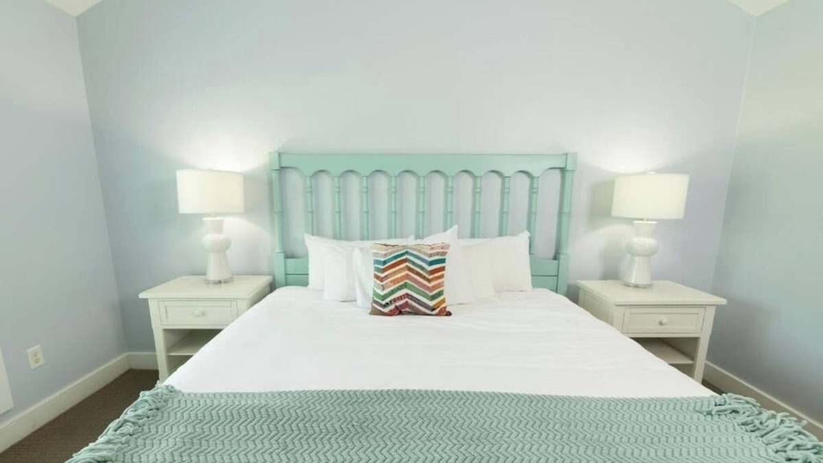 Lackey Resort | Relax in a Private Escape w/Whirlpool Tub & Garden Deck