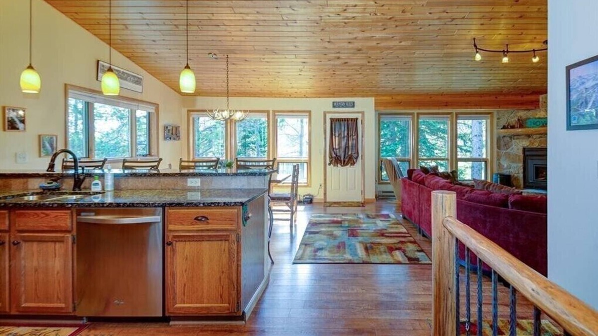 Big Sky Condo | Relax in beautiful Big Sky located just minutes from skiing and Town Square!