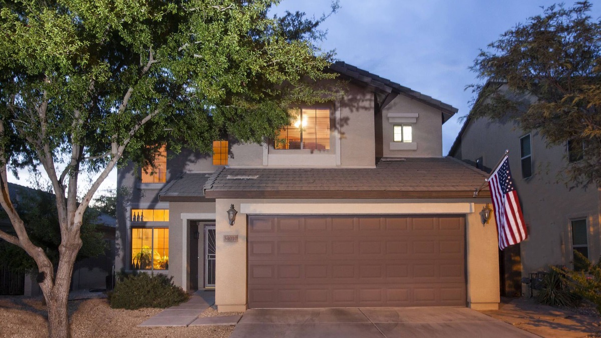A-M Ranch House | Relax in comfortable energy of 3Bd 3Ba Golf Course View, doggy door, pool table
