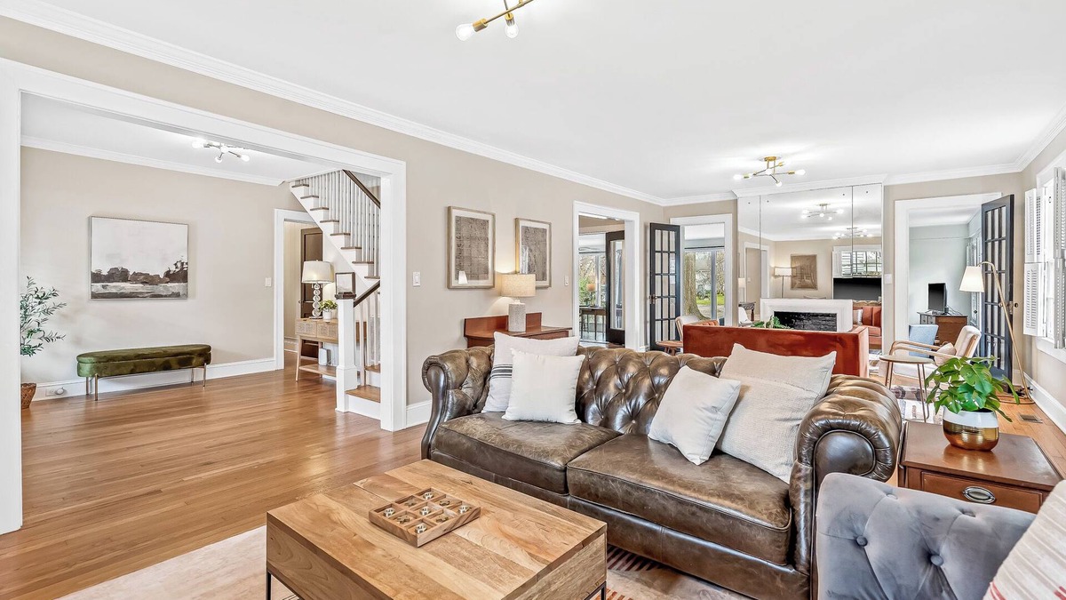 Burlington House | Relax in Historic Downtown Burlington | The Fogleman House | Minutes from Elon