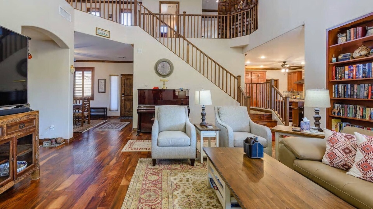 Villages At Queen Creek House | Relax in Home w/Htd. Pool+Hot Tub, Putting Green, Whirlpool Bath+Steam Shower