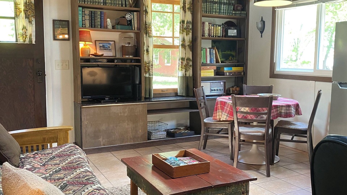 Lake Wissota Cabin | Relax in our cozy cabin/Lake Wissota! (Easy self check in).