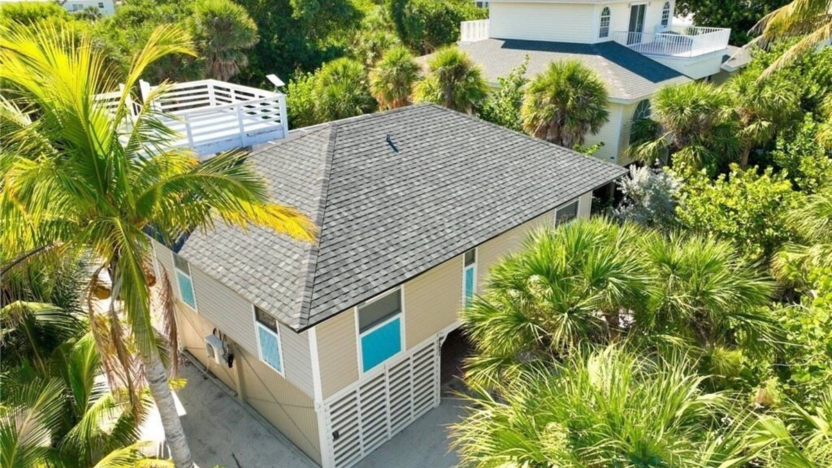 North Captiva House | Relax in Paradise: 2-Bedroom Island Retreat with private Pool & Golf Cart!
