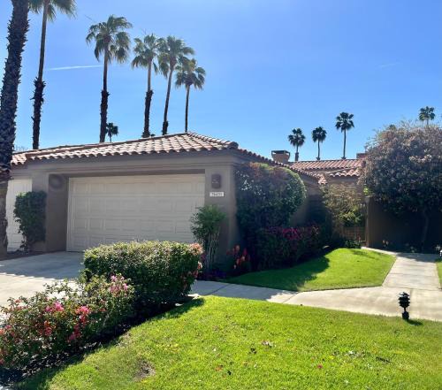 Palm Desert Apartment | Relax in Palm Valley Comfort