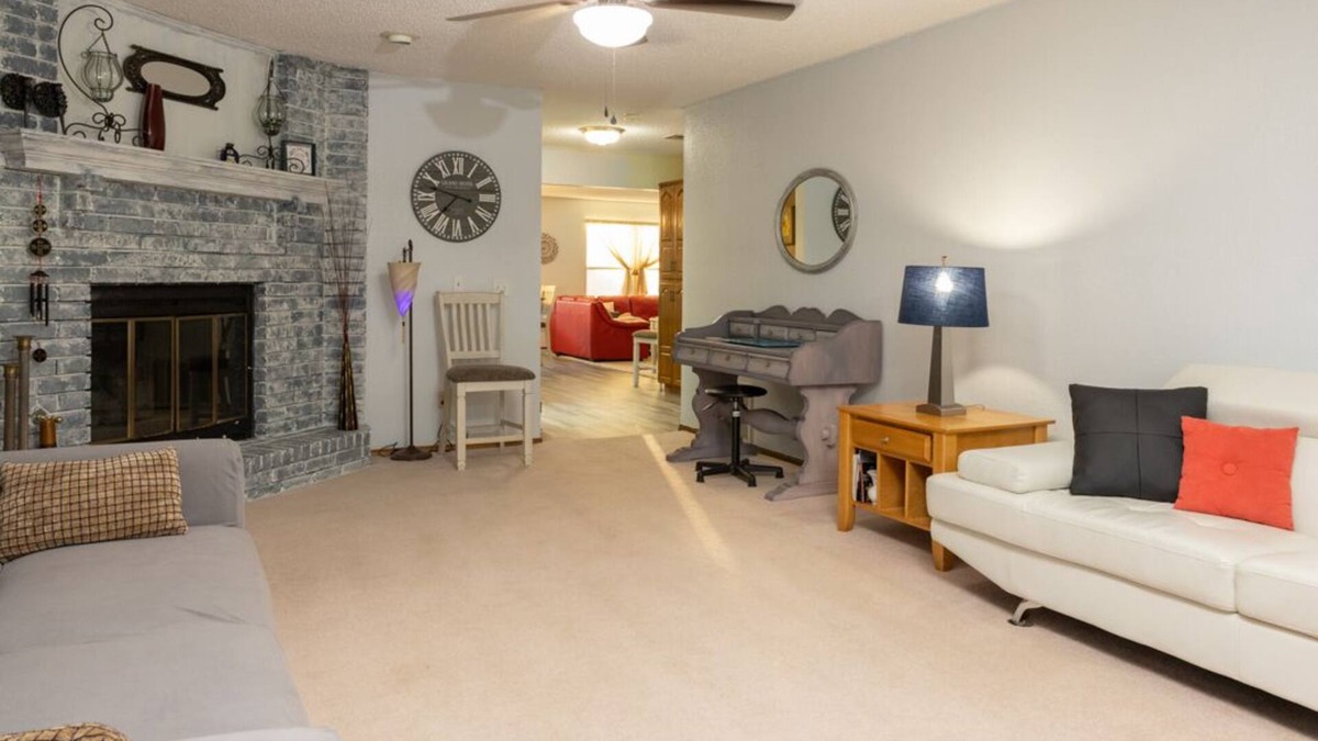 Checotah House | Relax in Quiet Comfort during Fun Weekend around Lake Eufaula