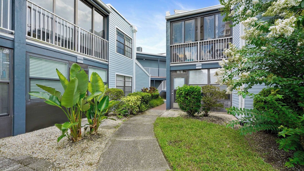 Ventura Apartment | Relax in Style at a Lovely Apartment with 3 Pools: Ideal Vacation Destination!
