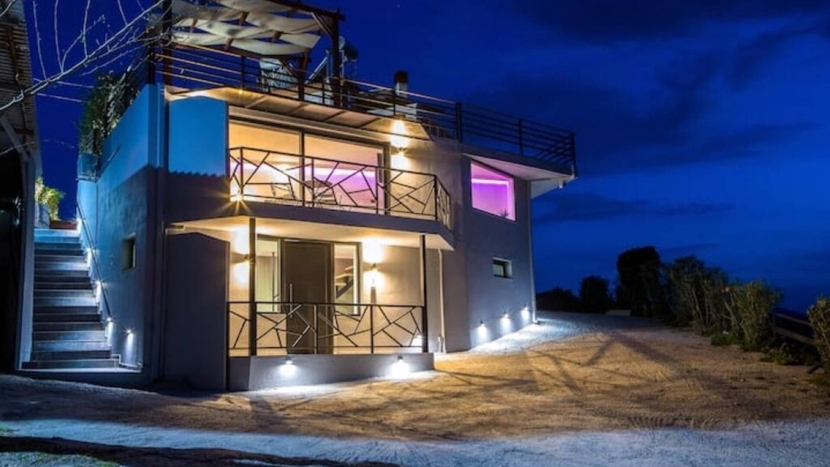 Korfalonas Apartment | Relax in Style at Ben’s Homes Panorama