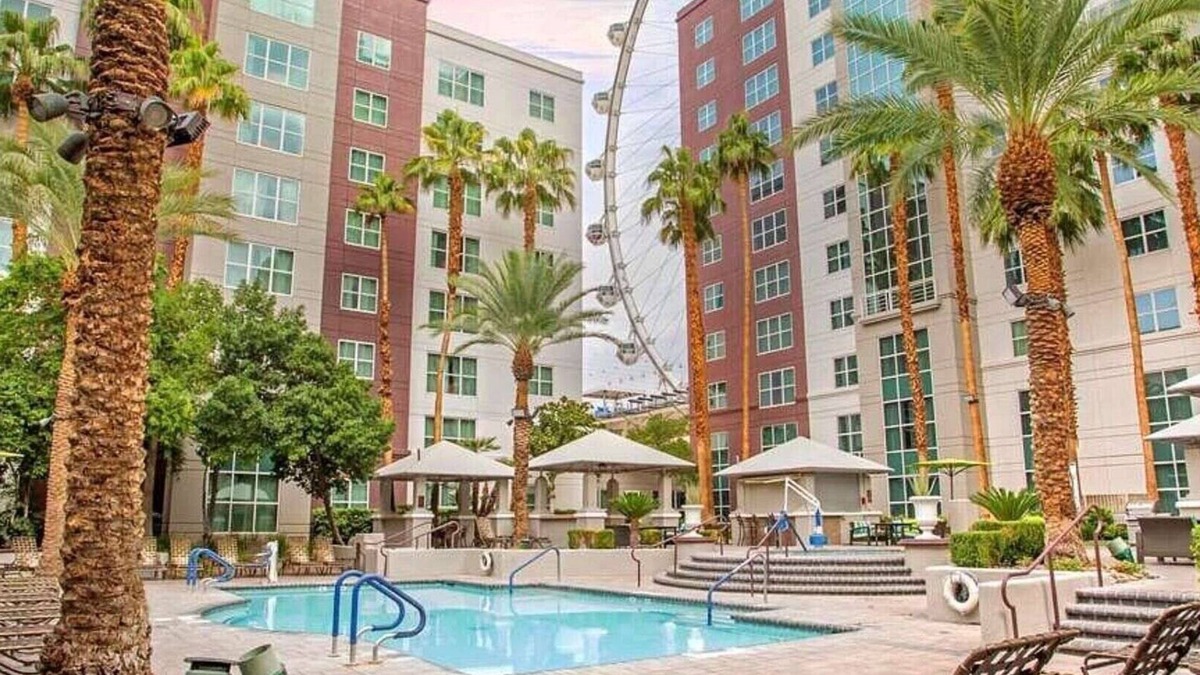 Las Vegas Strip Apartment | Relax in Style Just Off the Strip – Elegant 2-Bd Lock-Off at Flamingo by Hilton