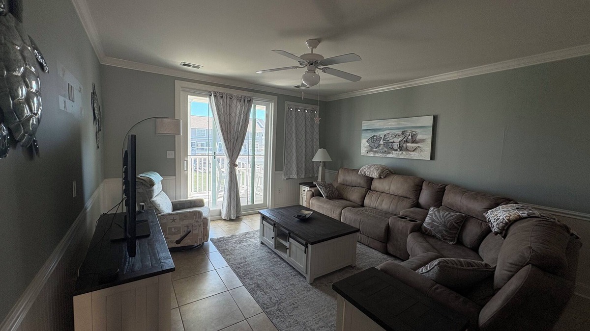 Sunset Island Condo | Relax in this 3BR 2BA second floor condo in gated community with pool and beach