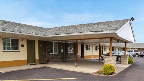 Bloomsburg Hotel | Relax Inn Bloomsburg