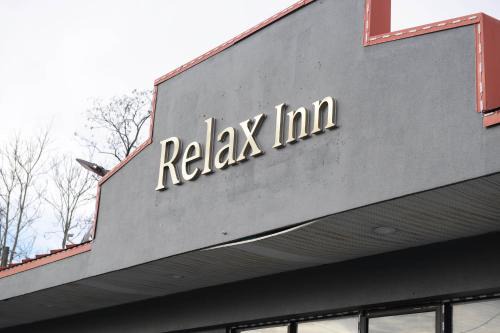 Martinsville Hotel | Relax Inn