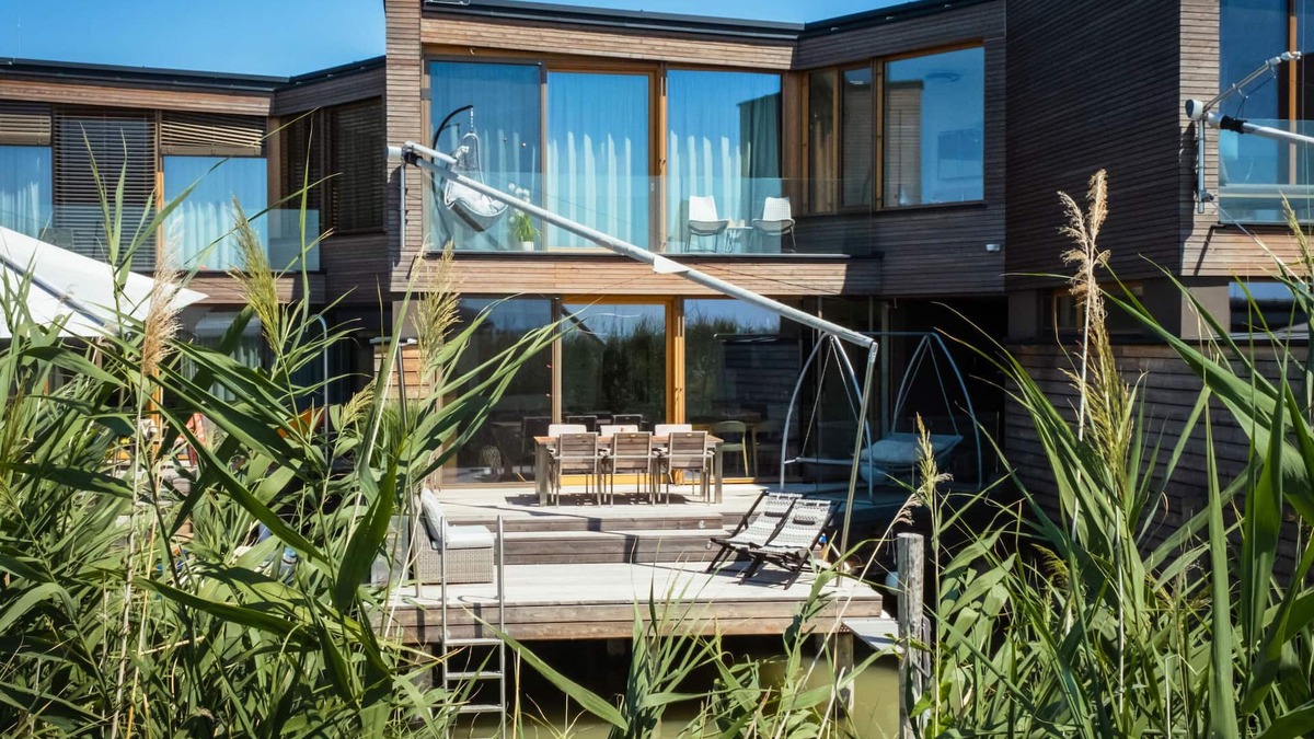 Neusiedl am See House | Relax Lodge am See by Interhome