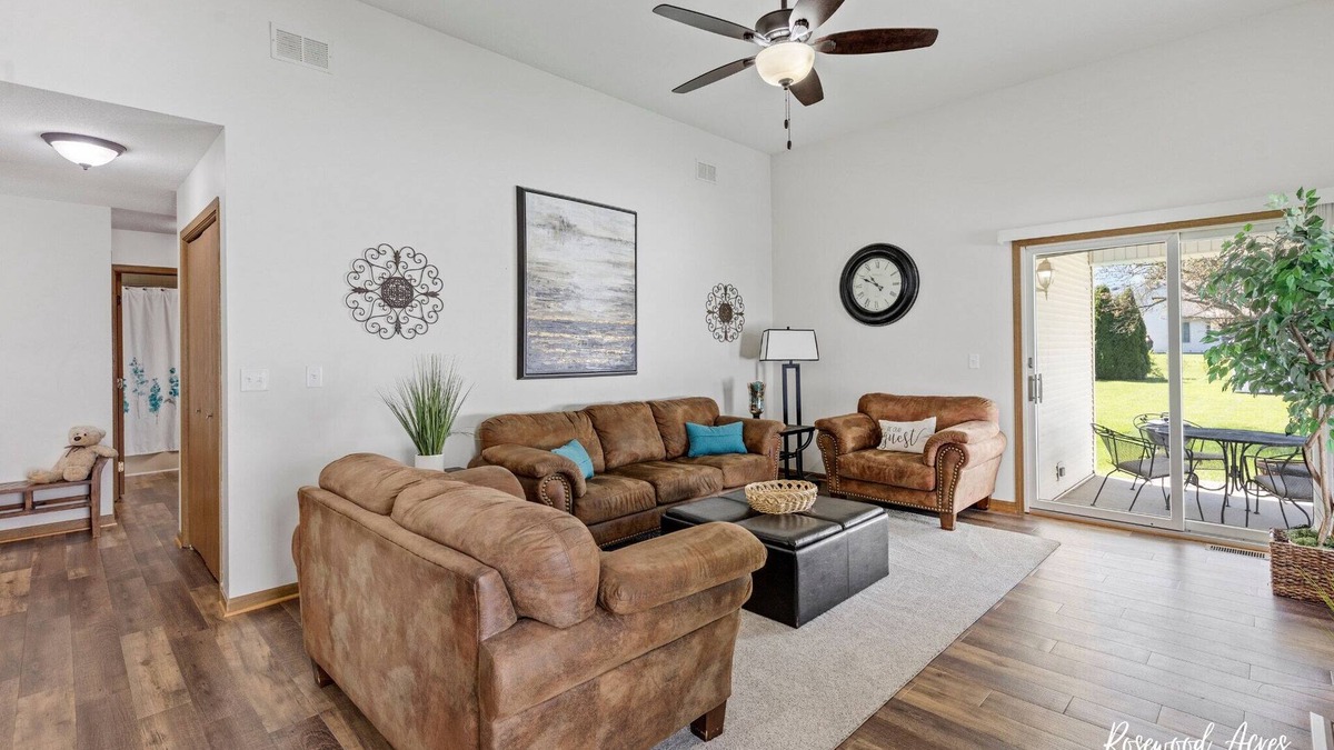 Manteno House | Relax near Olivet Nazarene University 12 min drive