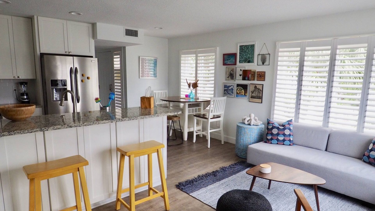 Independence Square Condo | Relax near St. Pete & Clearwater Beaches, stay in our 2-bedroom beach condo