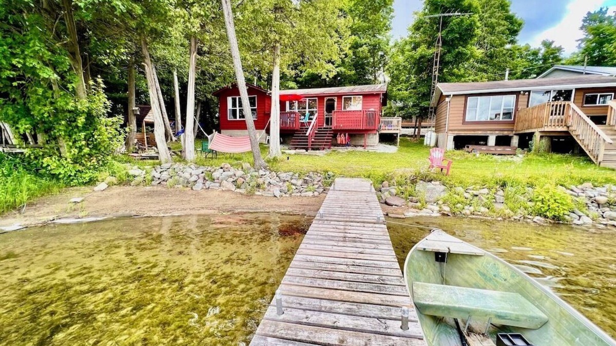 Head Lake Cottage | Relax on Rush Lake
