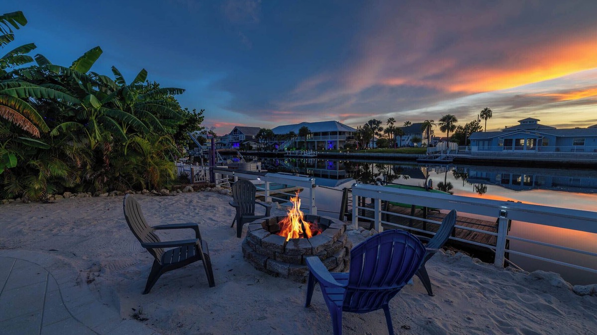 Spring Hill House | Relax & Play: 5BR w/Pool, Kayaks & Ping-Pong