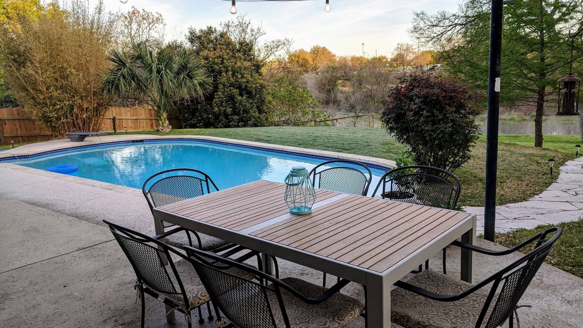 Round Rock House | Relax Poolside at a Luxurious Creekfront Home in Round Rock