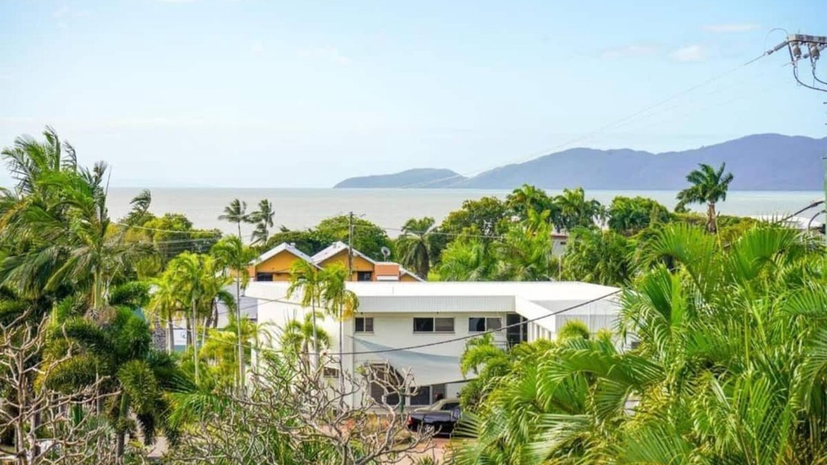 Belgian Gardens Apartment | Relax*Private*Pool*Seaview* Belgian Gardens* U2#